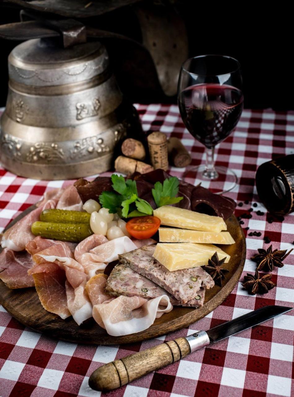 B&B Restaurant Le Pernollet Evionnaz Ngoại thất bức ảnh